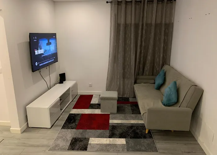 Ubytování v soukromí Shared With Single Bed In Modern *